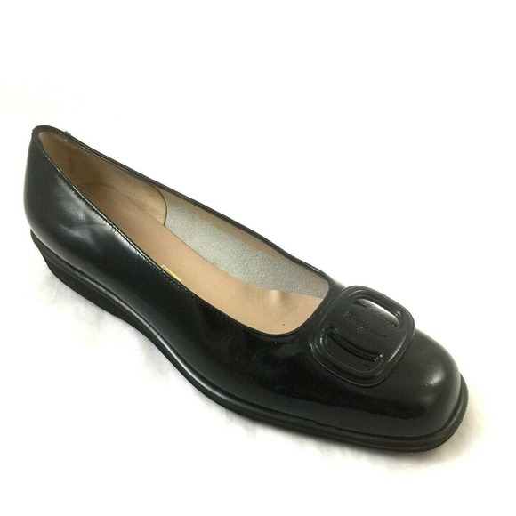 Salvatore Ferragamo Shoes - Salvatore Ferragamo Ballet Flat Black Leather Logo